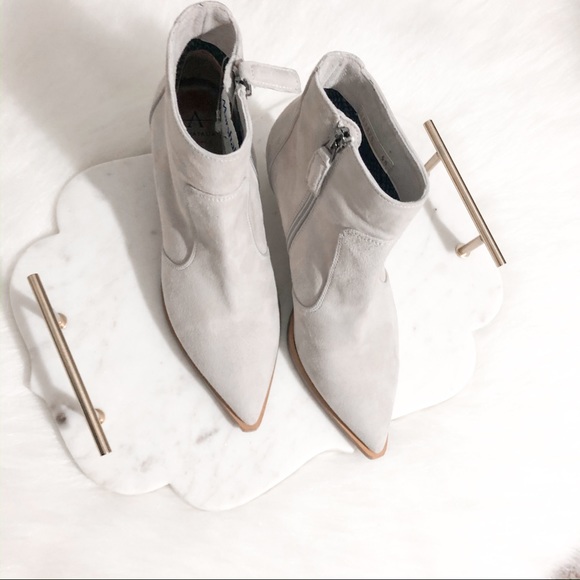 Aquatalia Women's Marilisa Suede Ankle Booties - Picture 3 of 8